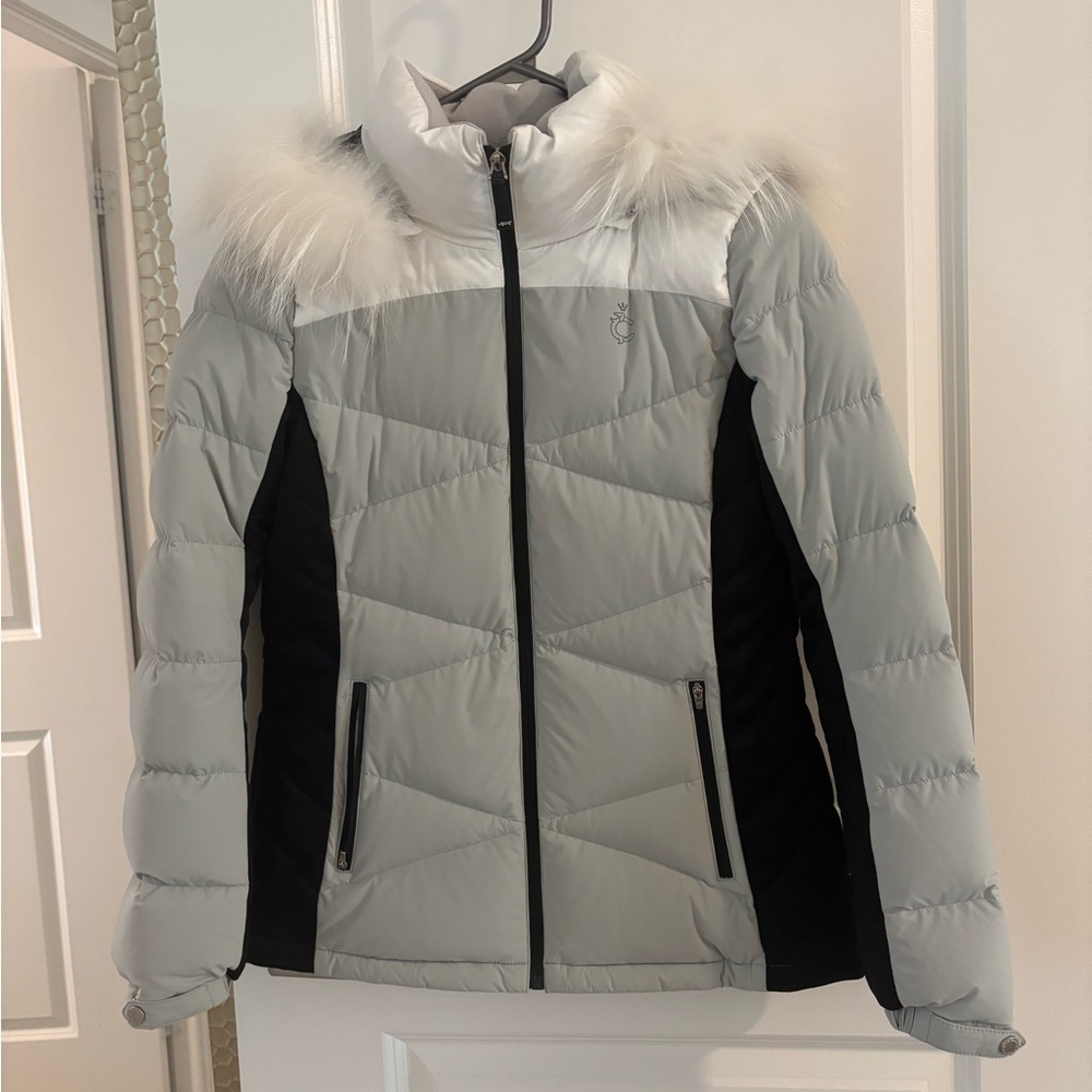 Elegant Women's Puffer Jacket with Faux Fur Trim